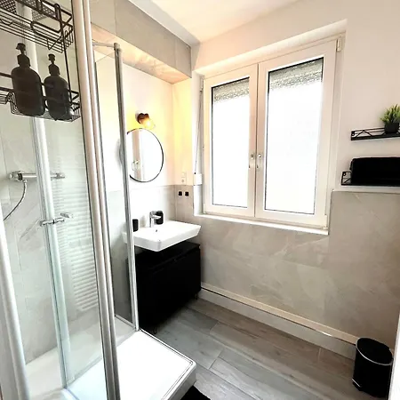 Moderne 3 Zimmer-wohnung Am Hauptbahnhof Akwizgran